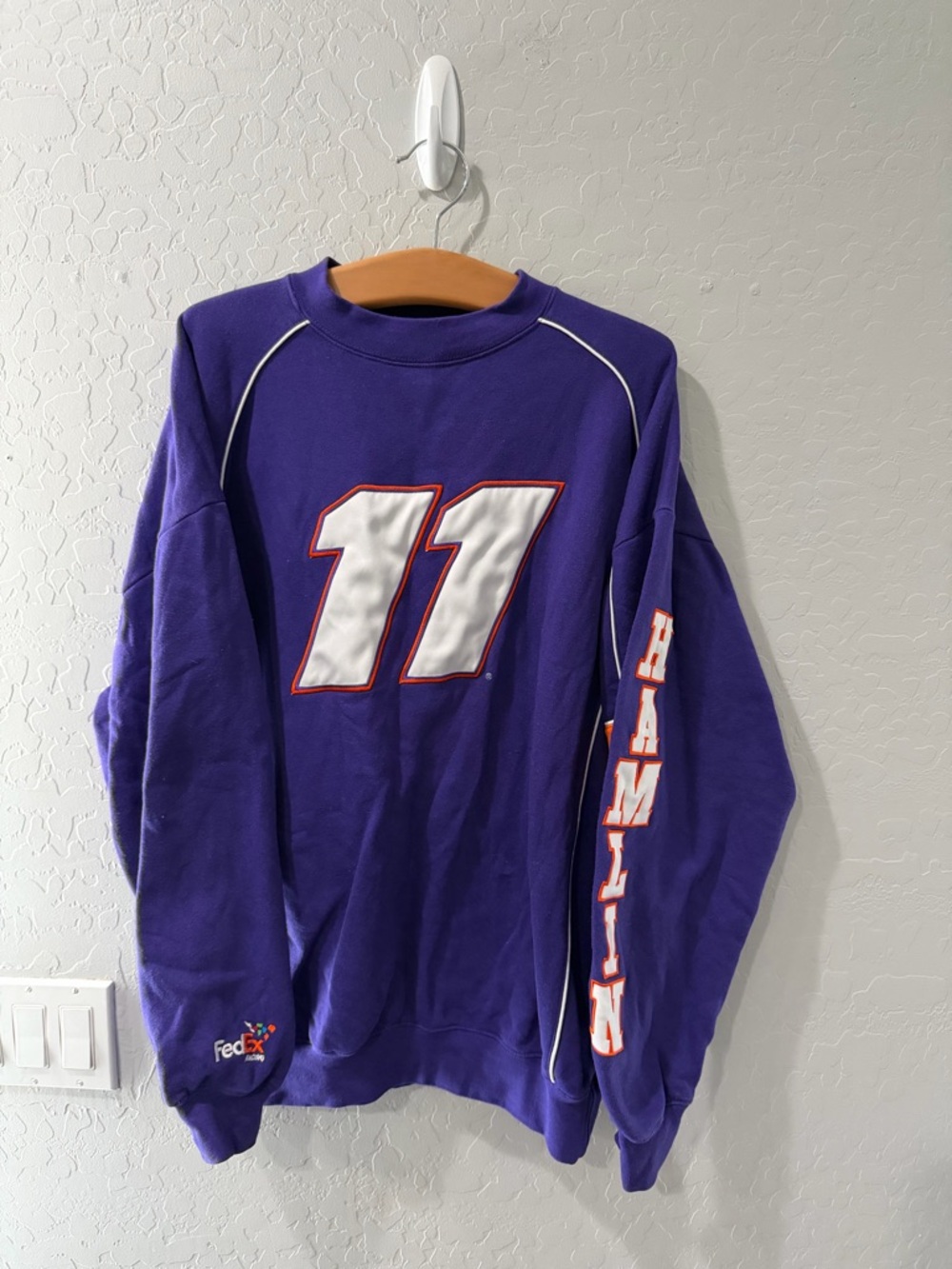 Chase Authentics NASCAR Denny Hamlin Crewneck Pullover Large Bin 1